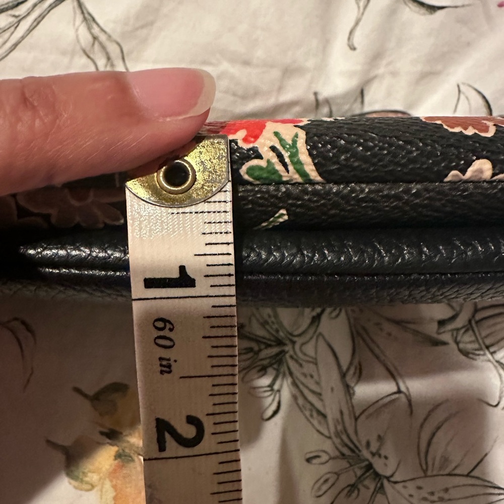 Coach Wallet - Picture 10 of 10